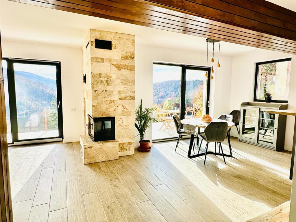 Stone House Sinaia 빌라 외부 사진